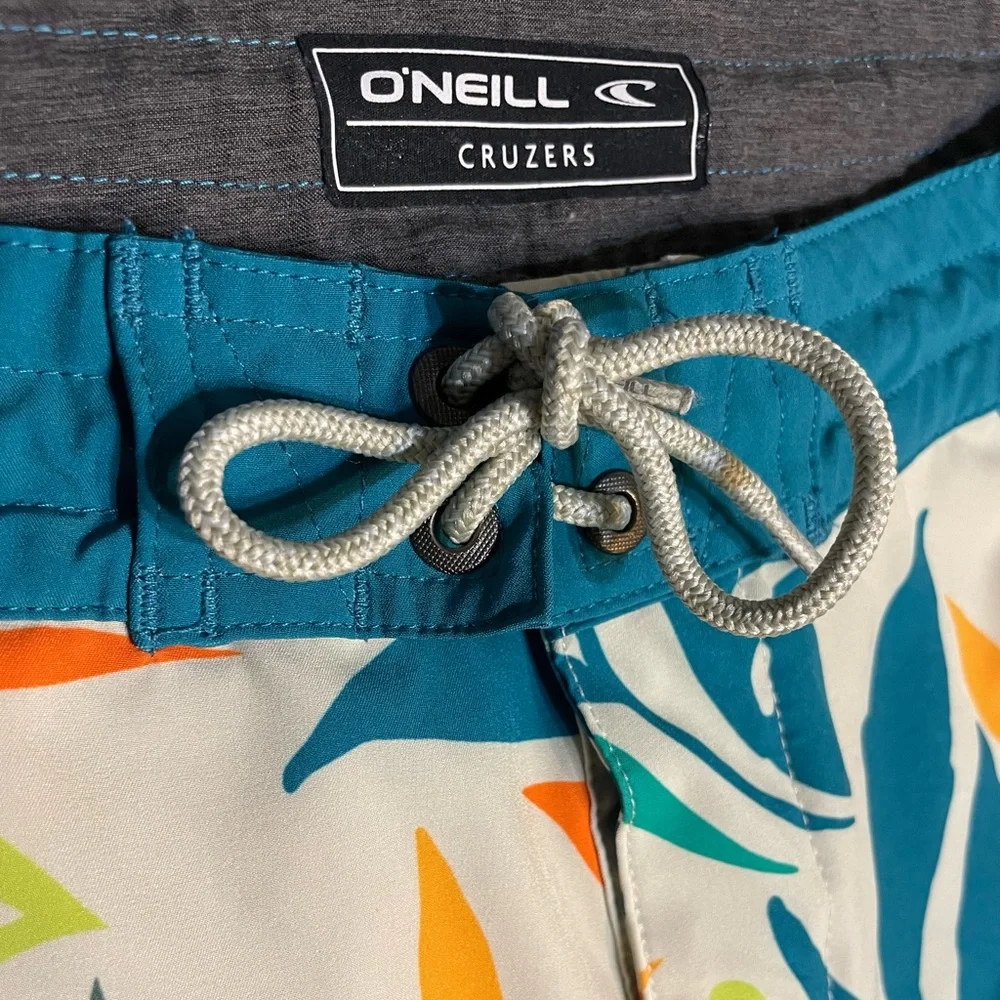 Men's O'NEILL SOL CRUZER BOARDSHORTS IN BONE Size 33 Surf Beach Tropical Trunks